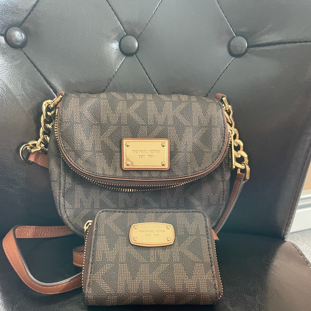 Michael Kors, shoulder bag, wallet, brown leather